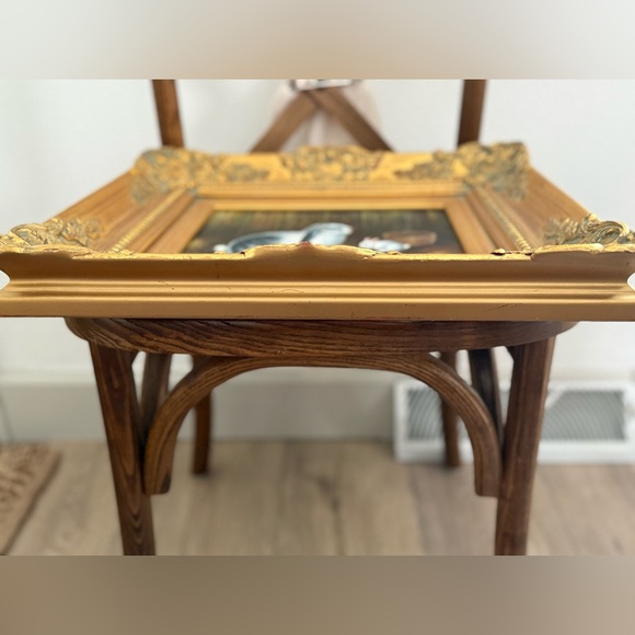 Gorgeous Bunny Painting in Ornate Gold Frame - Picture 8 of 9